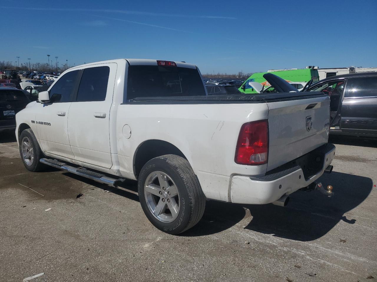 2012 Dodge Ram 1500 Sport - Фото 2