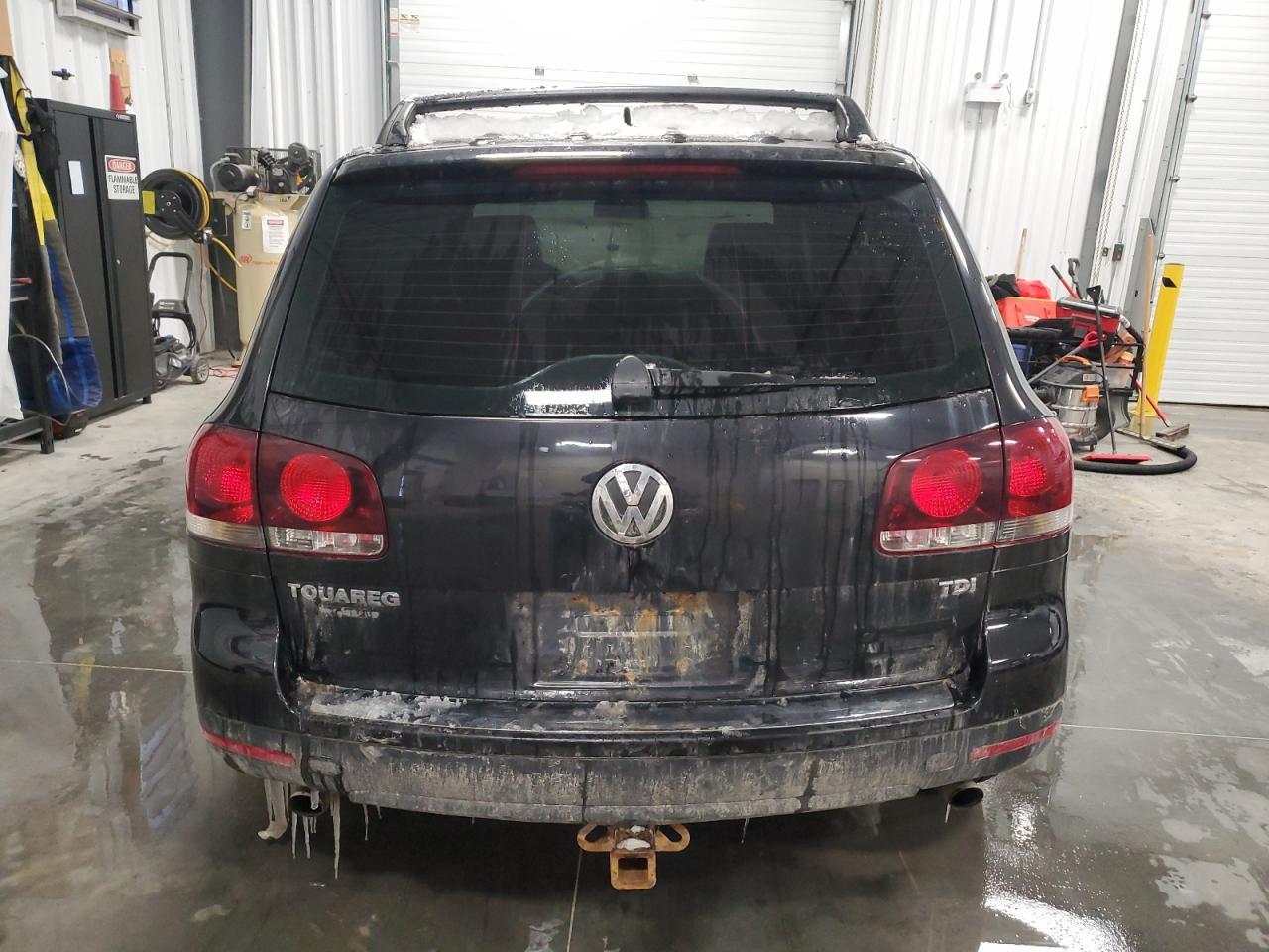 2010 Volkswagen Touareg Tdi - Image 6