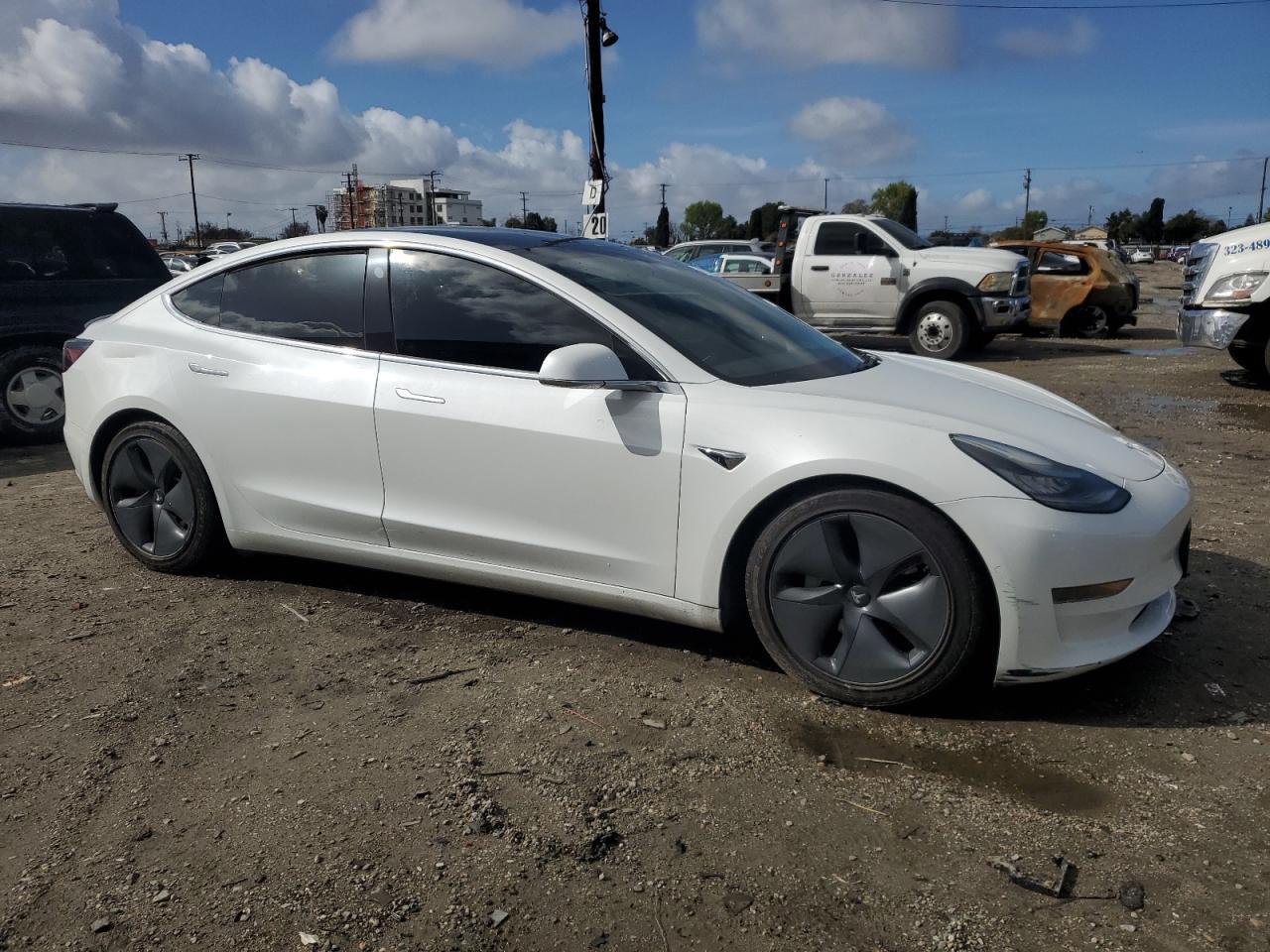 2019 Tesla Model 3 - Фото 4