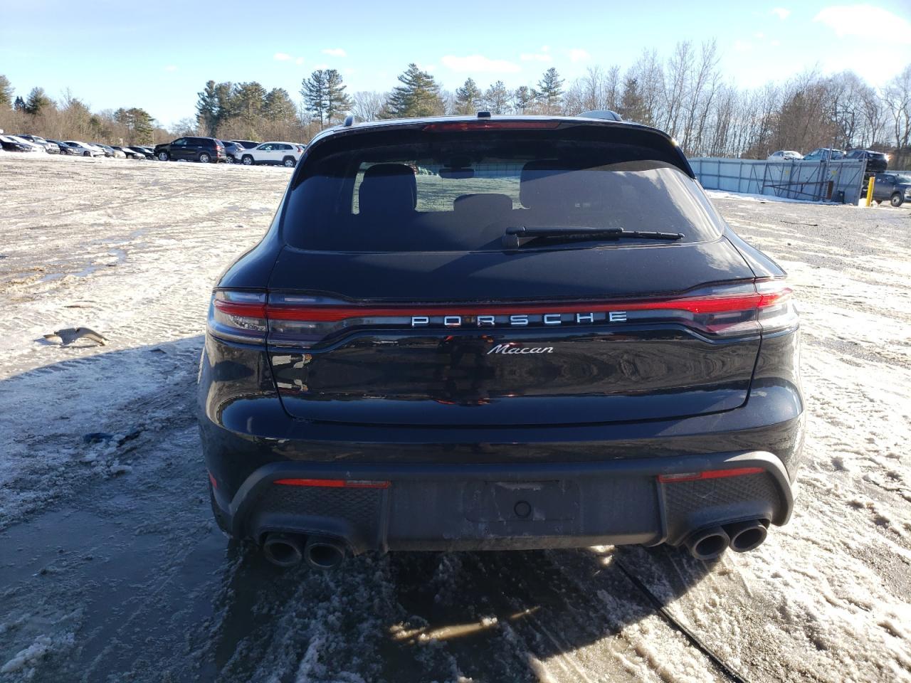 2024 Porsche Macan Base - Image 6
