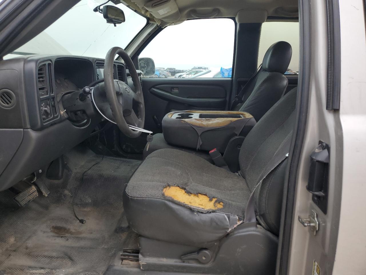 2005 Chevrolet Silverado C1500 - Image 7
