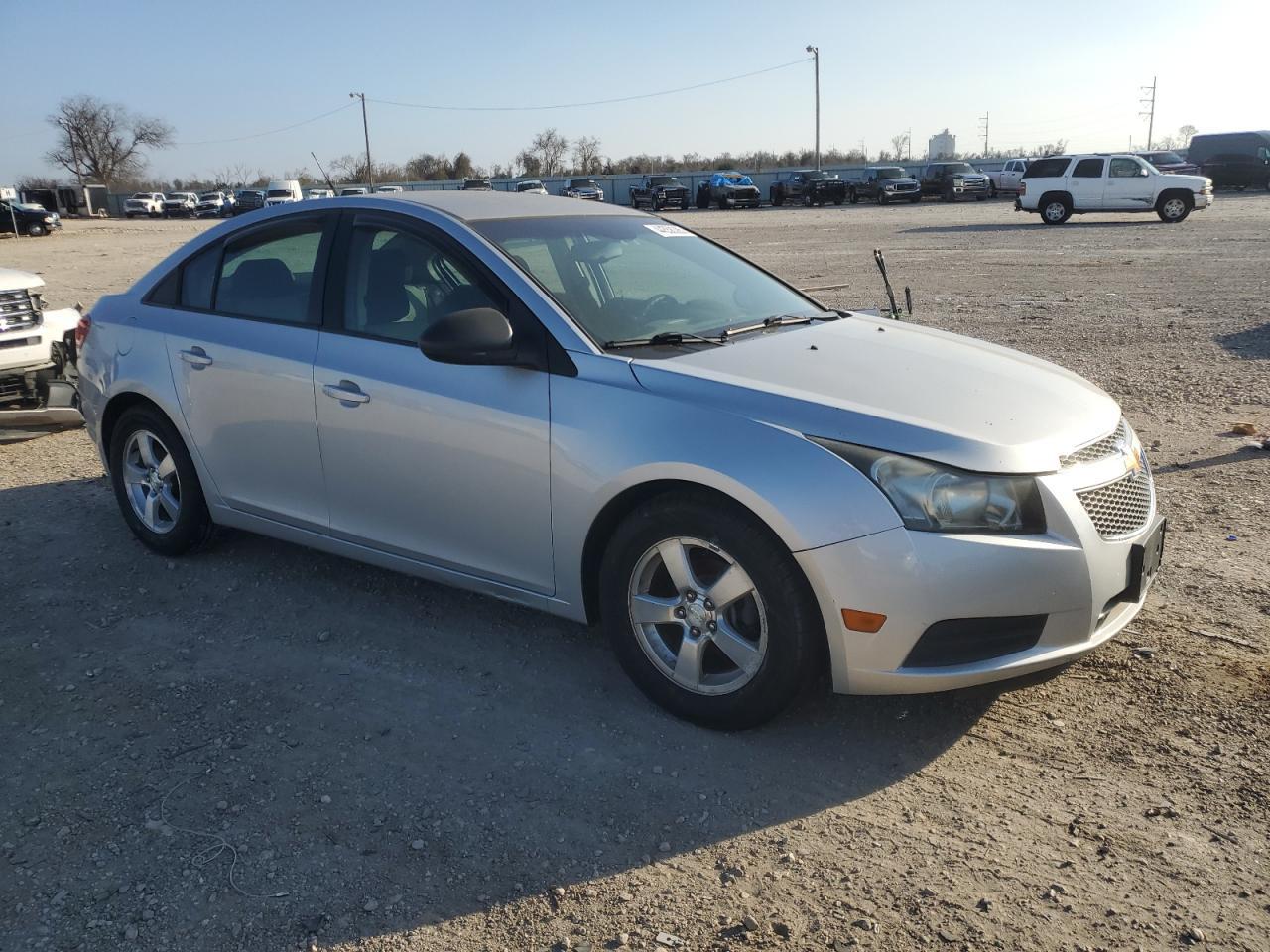2014 Chevrolet Cruze Ls - Фото 4