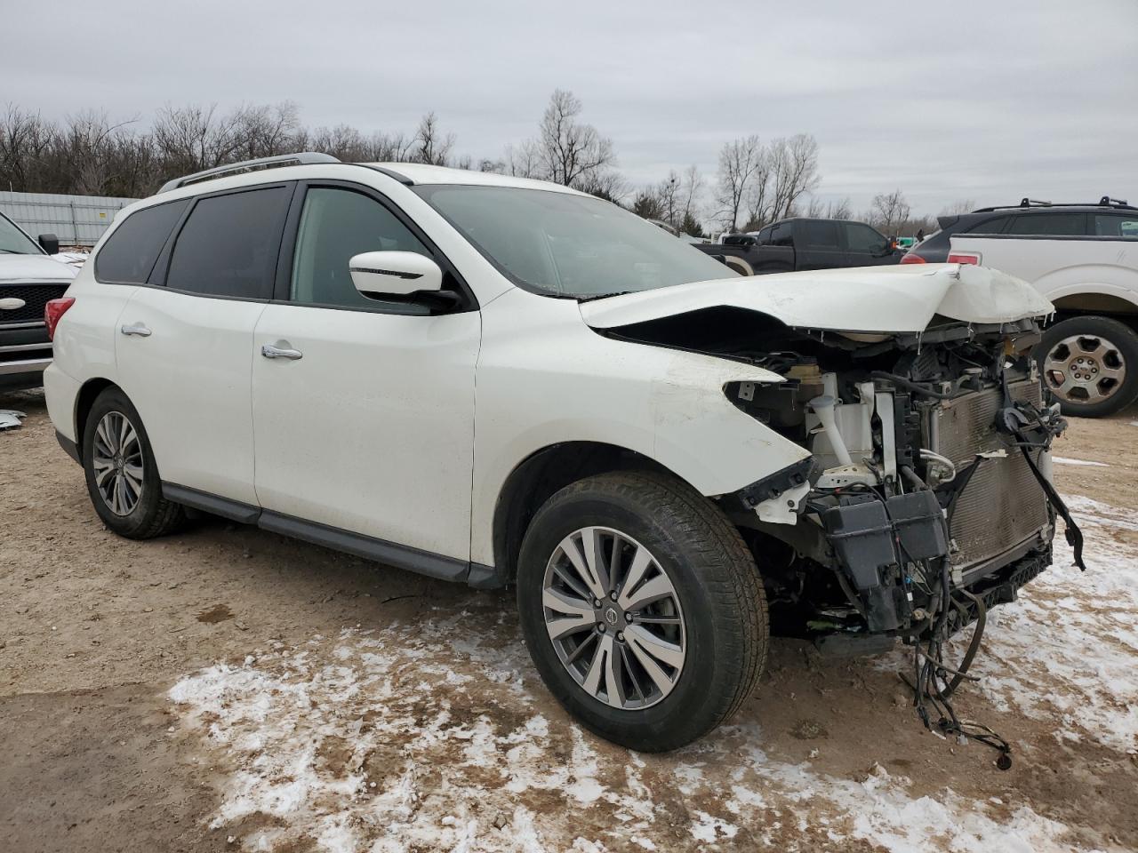 2019 Nissan Pathfinder S - Фото 4