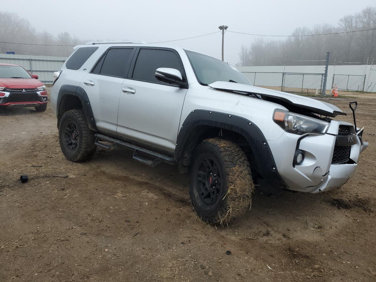 2018 Toyota 4Runner Sr5 - Image 4