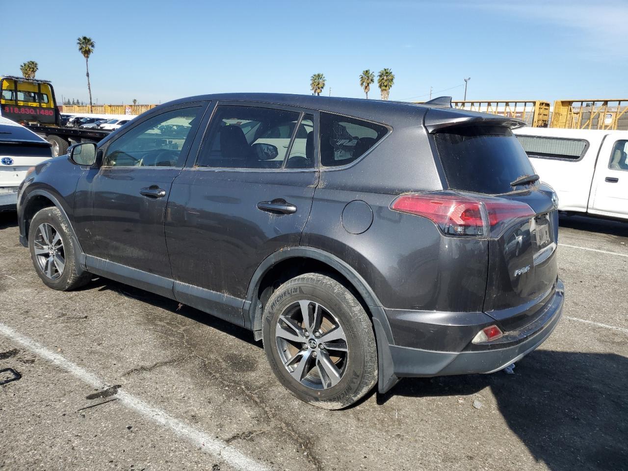 2017 Toyota Rav4 Xle - Фото 2