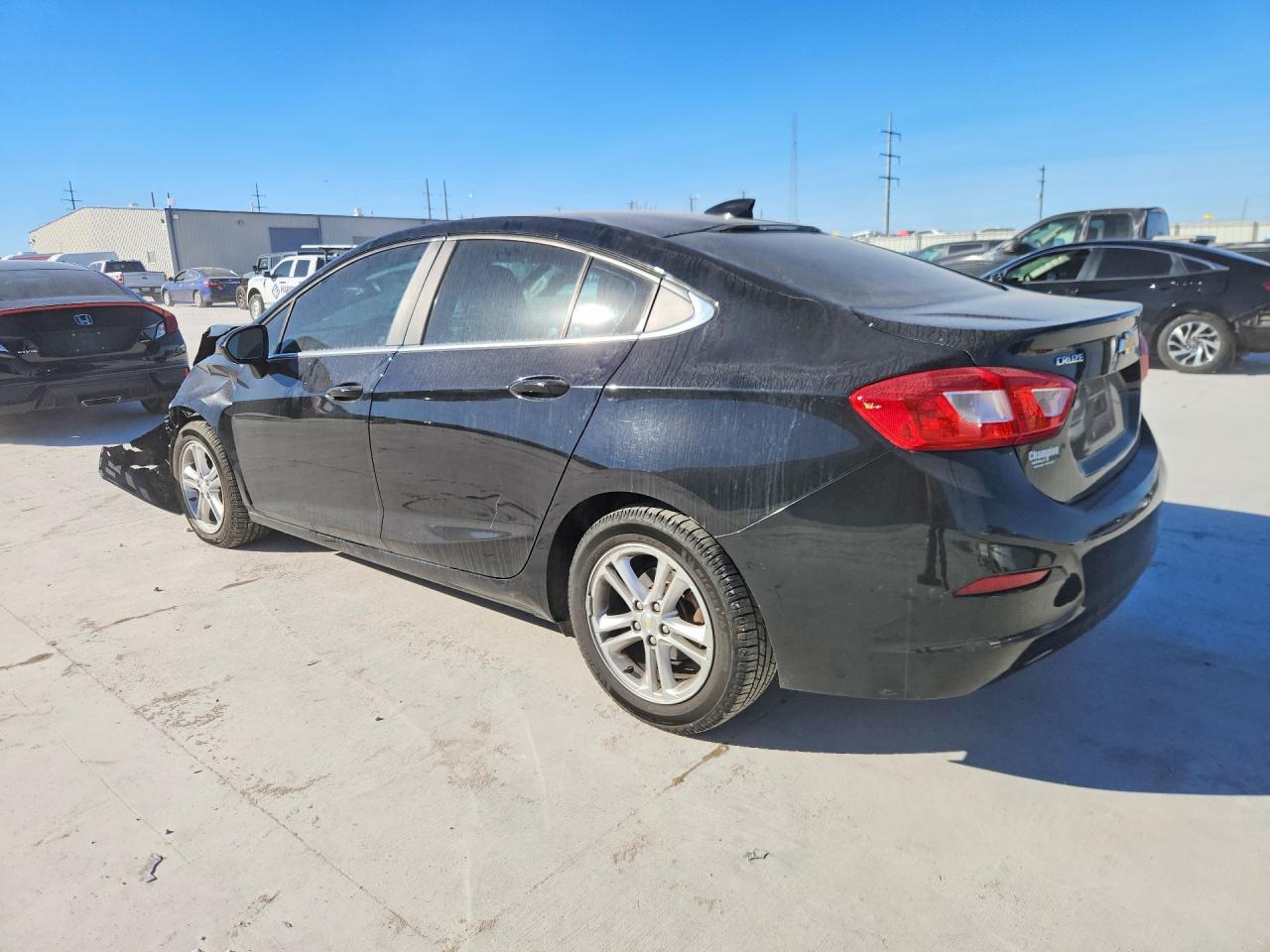 2016 Chevrolet Cruze Lt - Image 2