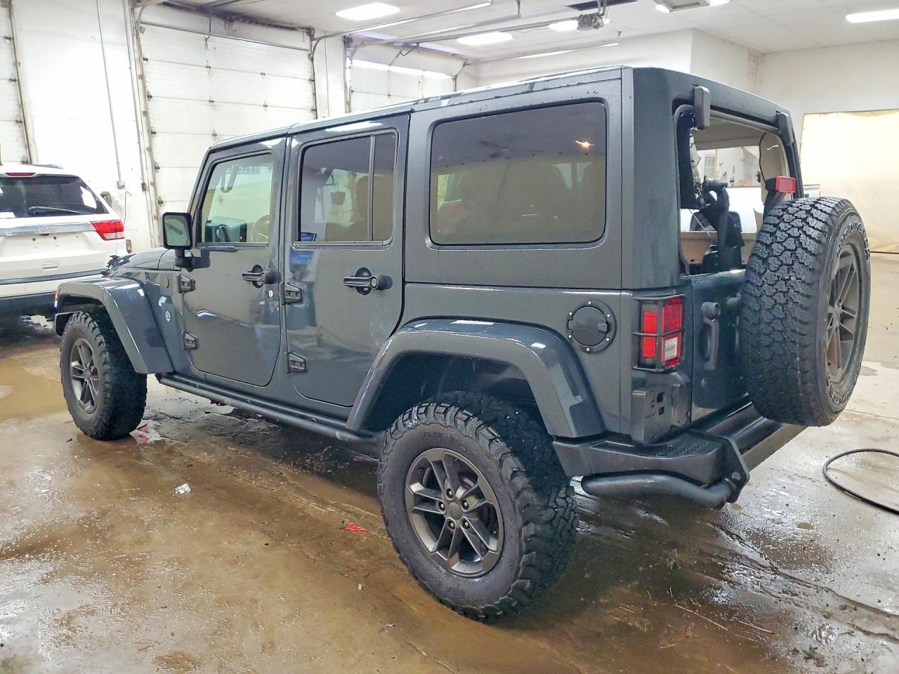 2018 Jeep Wrangler Unlimited Sport - Фото 2