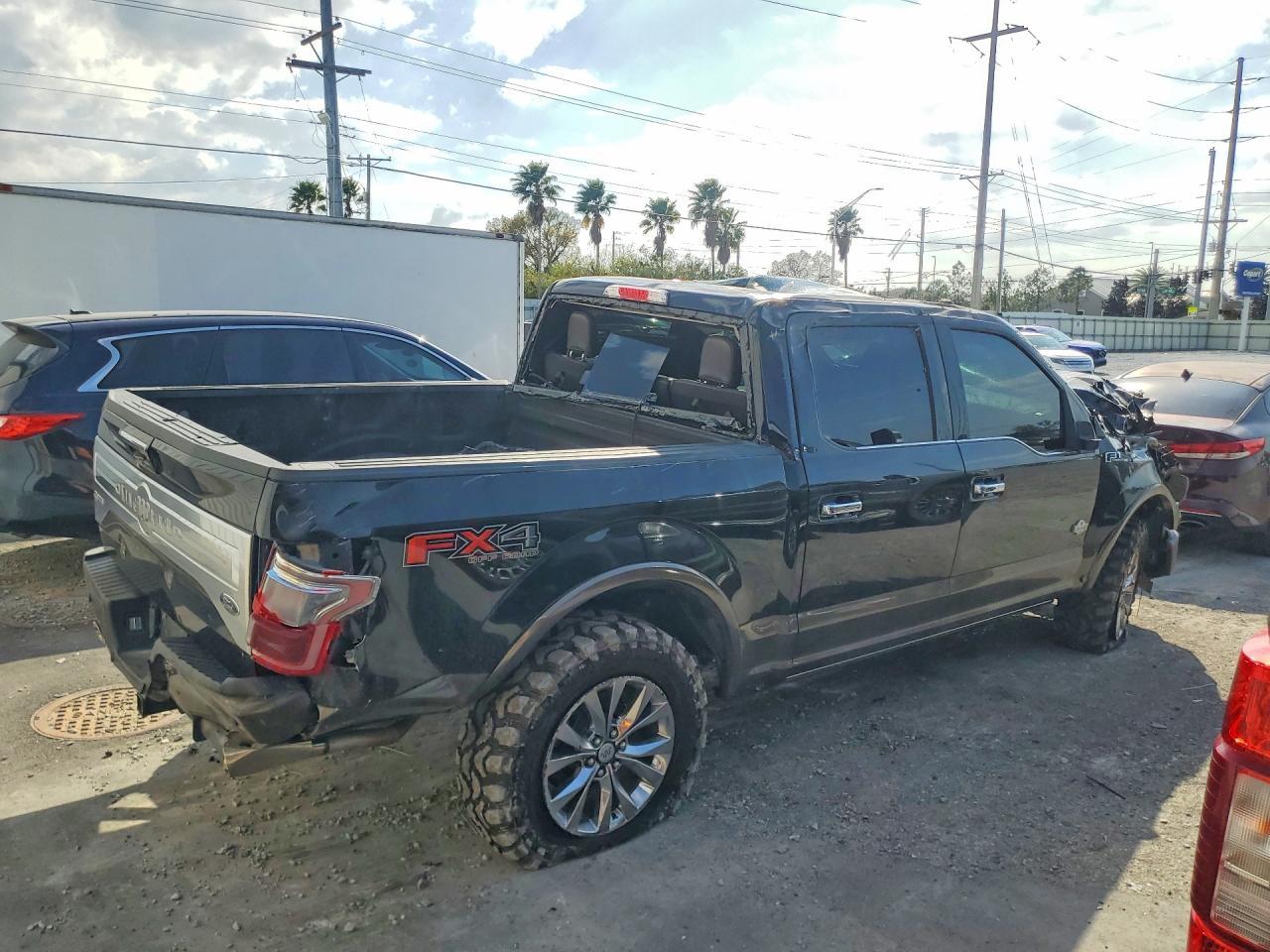 2017 Ford F150 Supercrew - Image 3