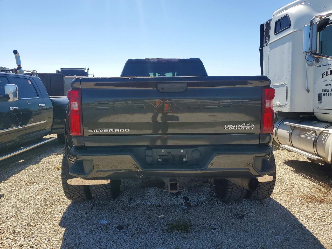 2020 Chevrolet Silverado K3500 High Country - Фото 6