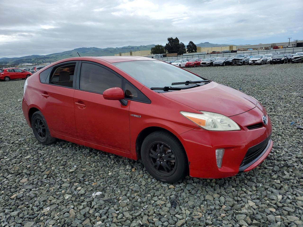 2013 Toyota Prius Two - Фото 4