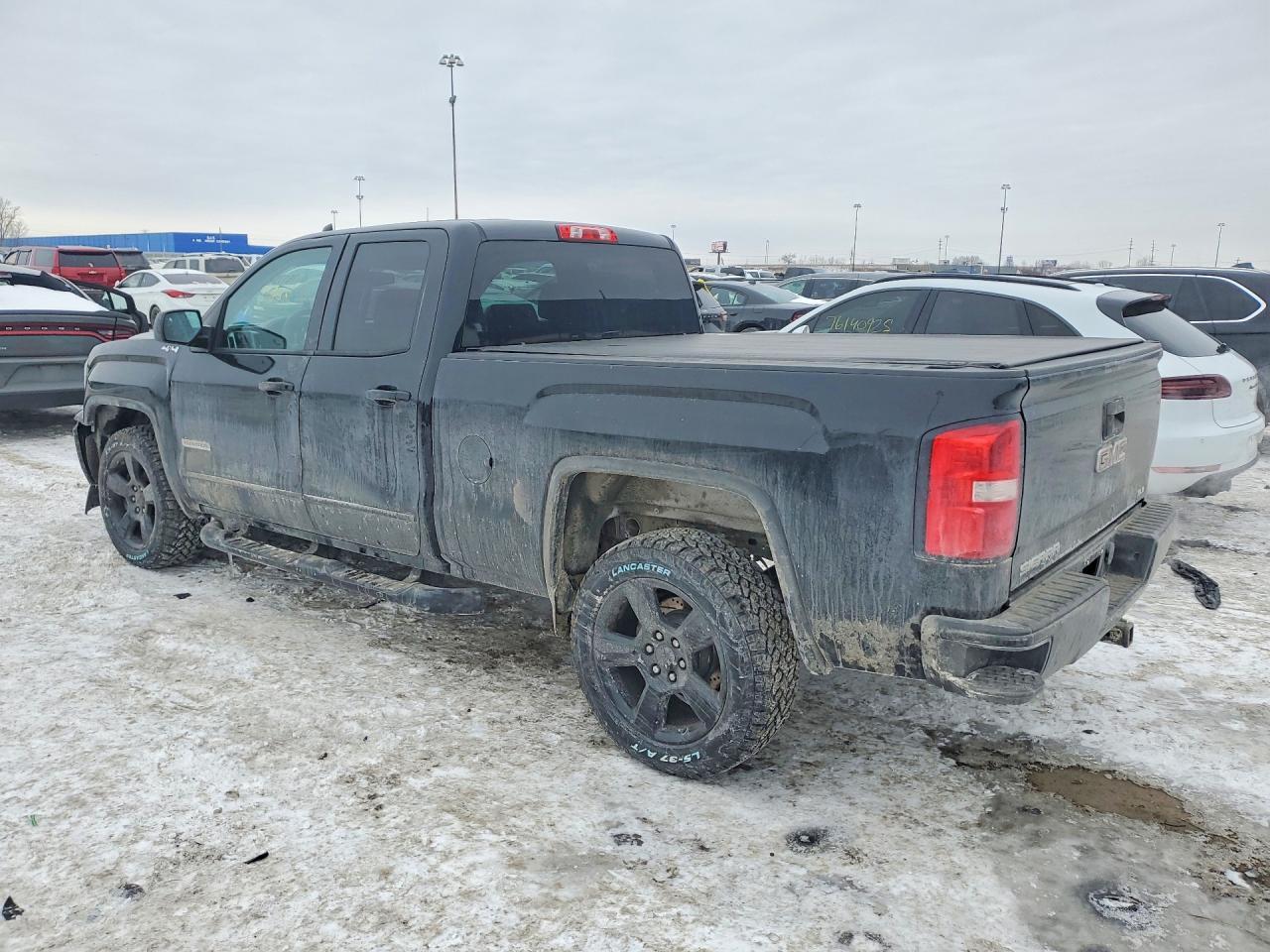 2017 GMC Sierra K1500 Sle - Image 2