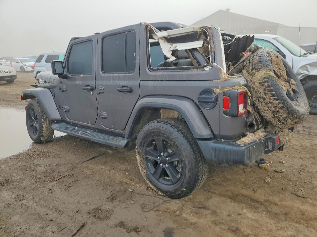 2021 Jeep Wrangler Unlimited Sahara - Фото 2