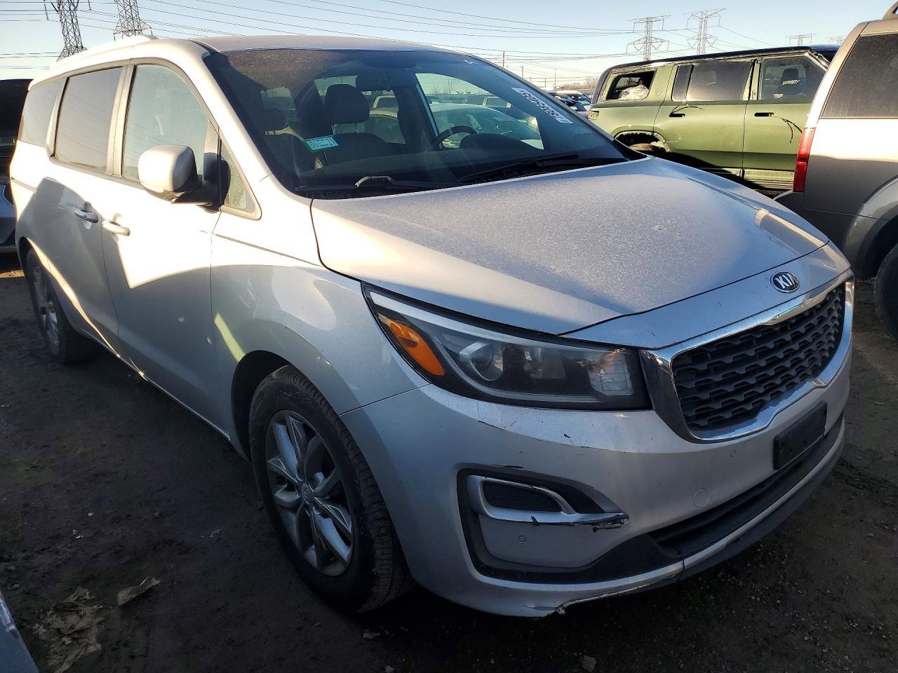 2019 Kia Sedona - Image 4