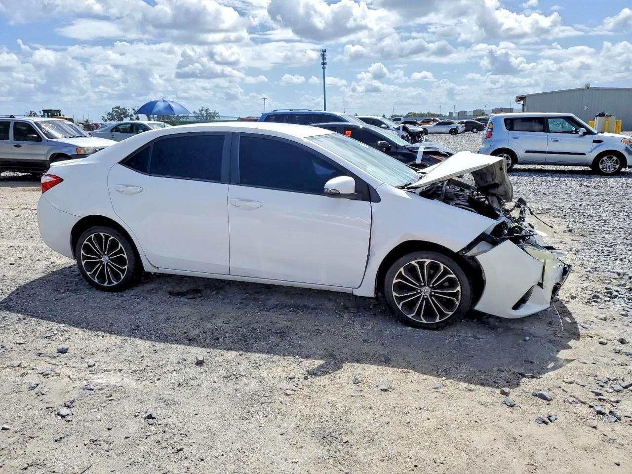 2014 Toyota Corolla S Plus - Image 4