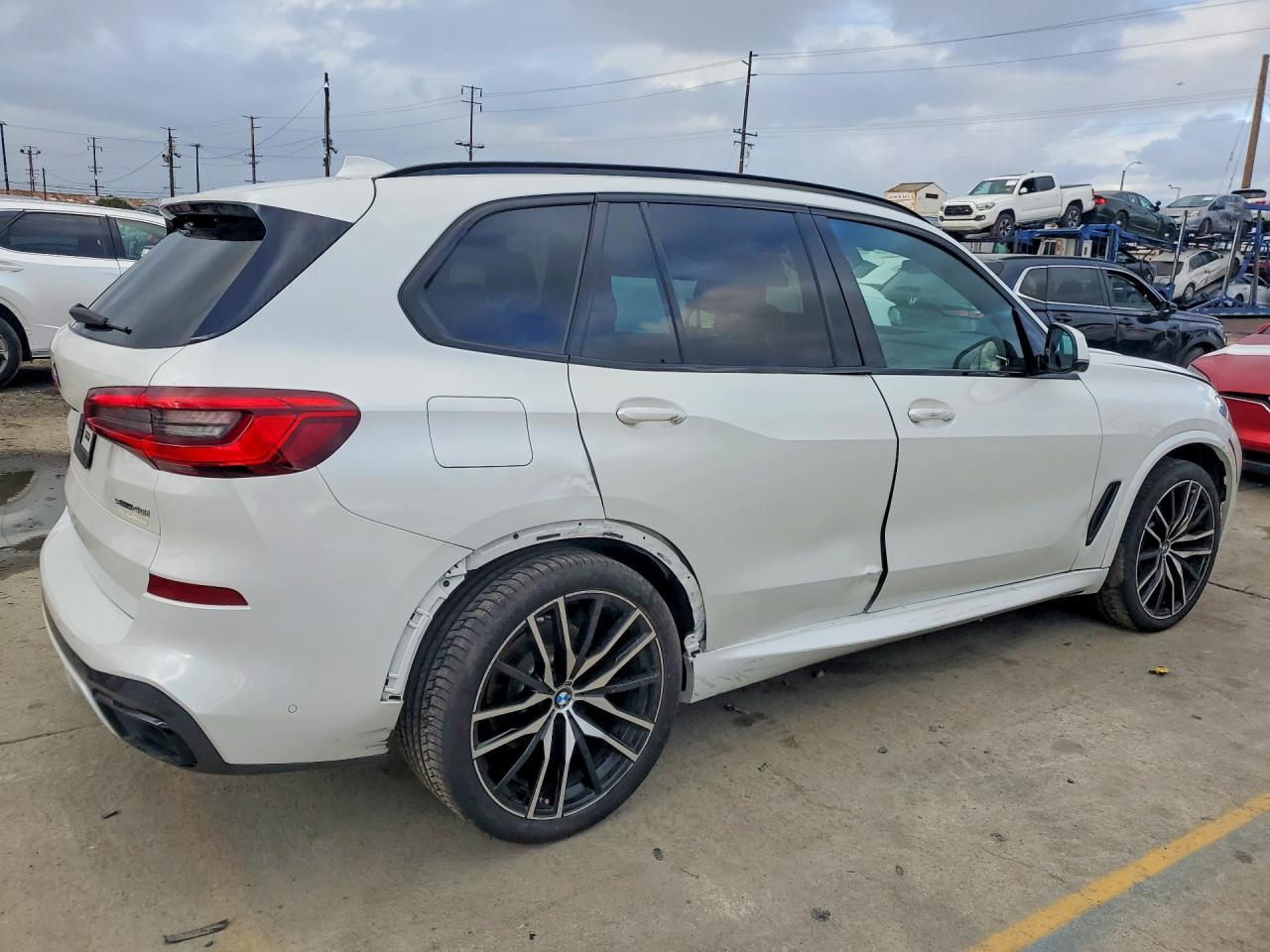 2020 BMW X5 Sdrive 40I - Фото 3