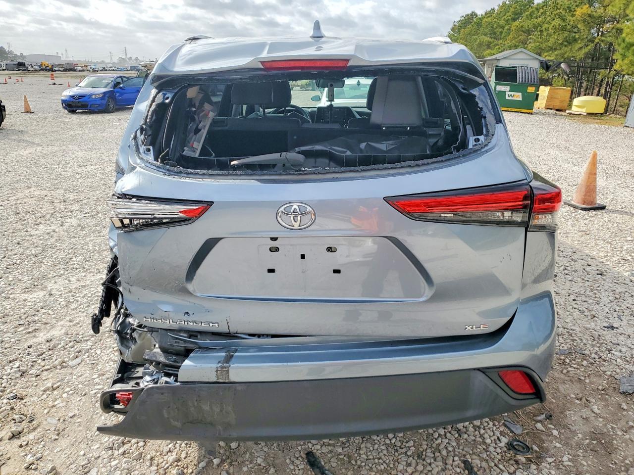 2022 Toyota Highlander Xle - Image 6