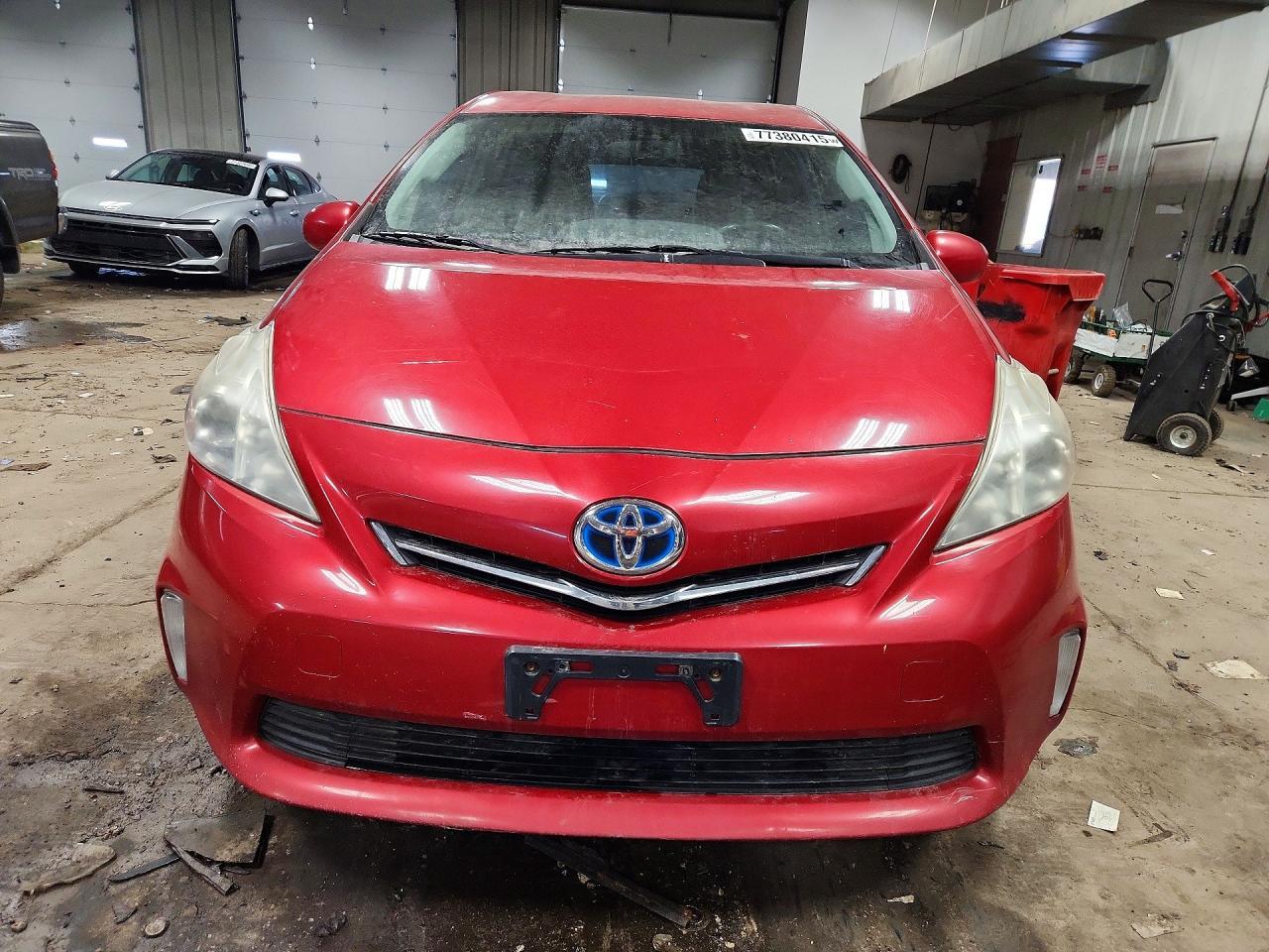 2013 Toyota Prius V Three - Image 5