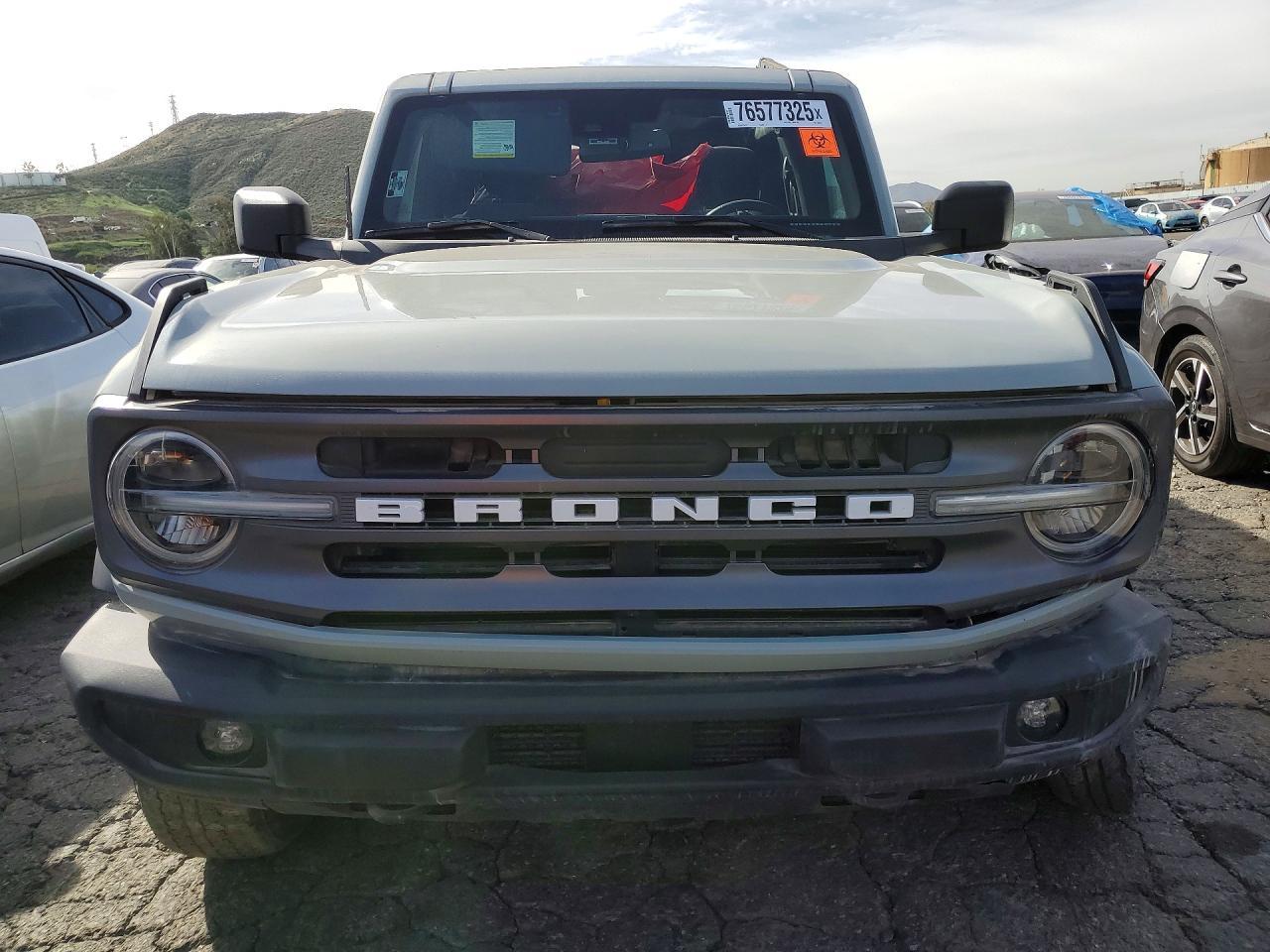 2023 Ford Bronco Base - Фото 5