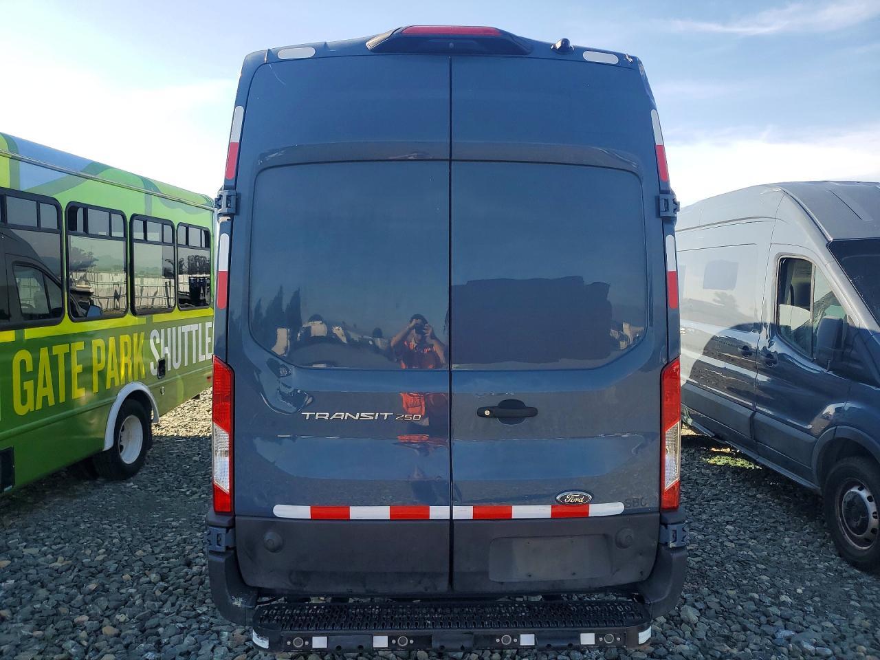 2020 Ford Transit T-250 Cargo- R &D- Cln Titles- Pri Fleet - Фото 6