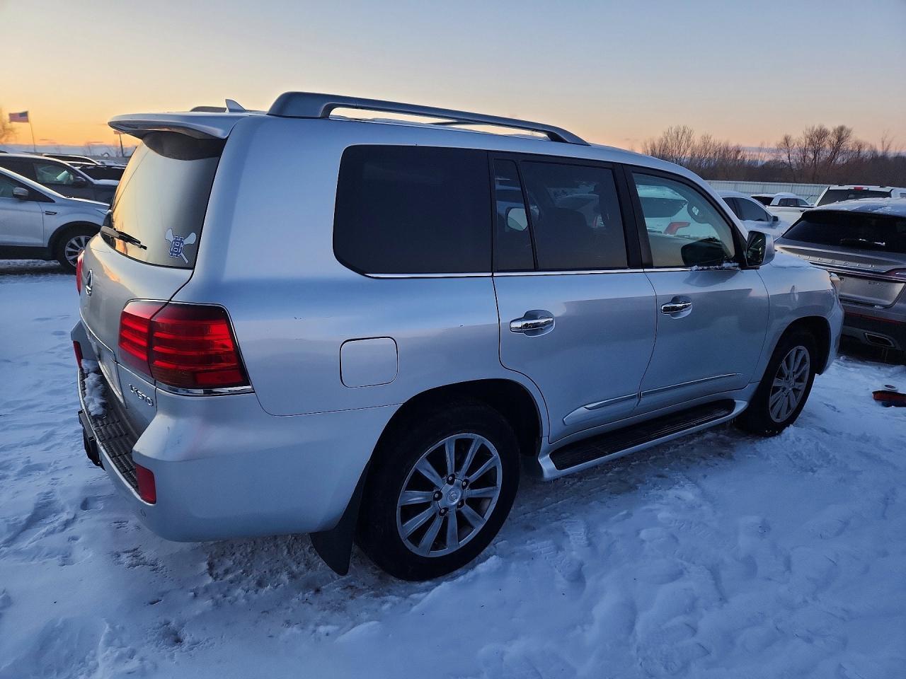 2010 Lexus Lx 570 - Фото 3