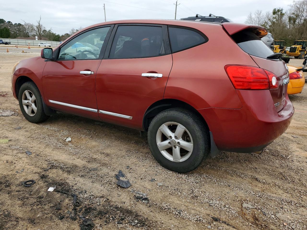 2013 Nissan Rogue S - Image 2