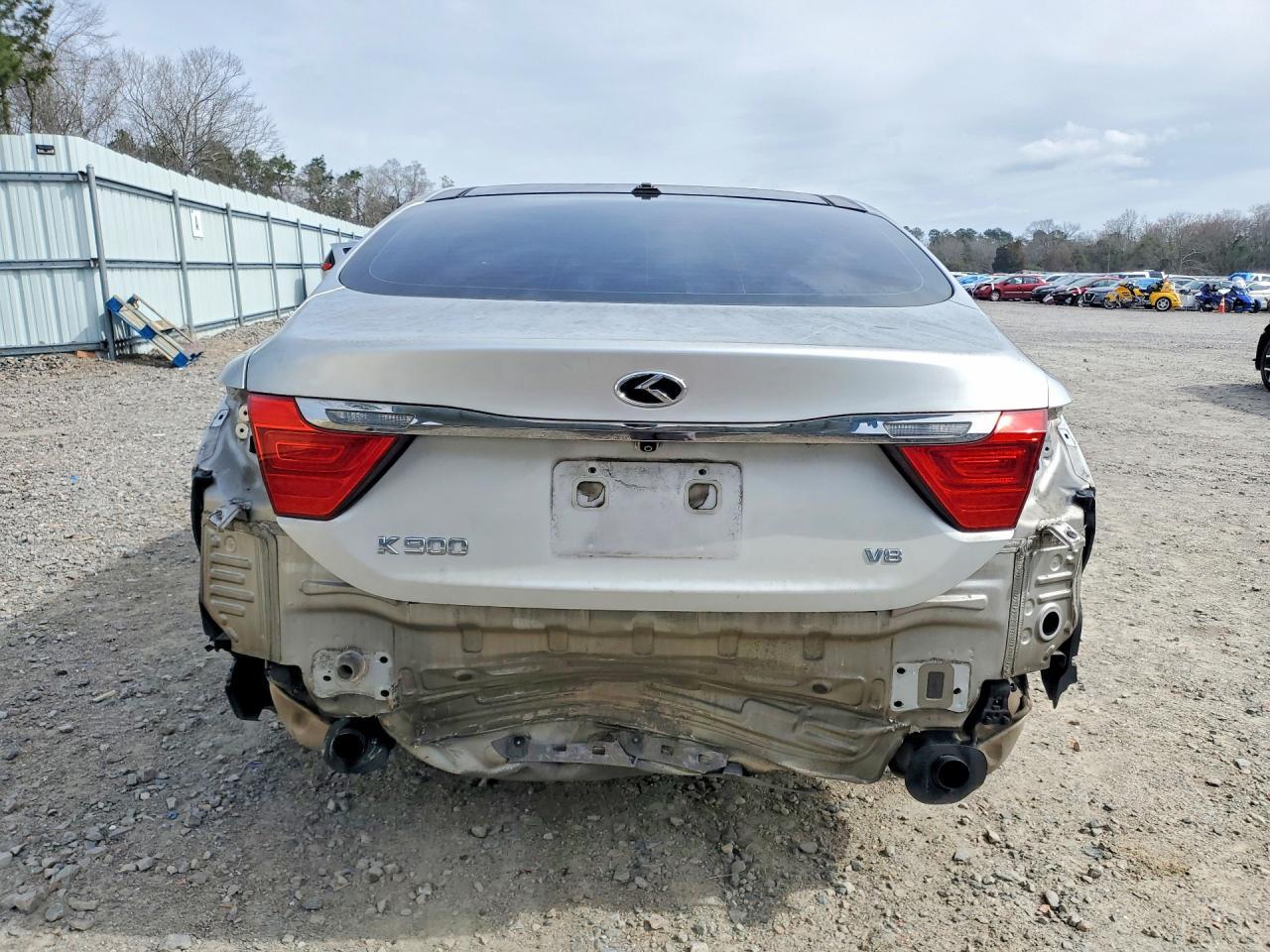 2015 Kia K900 - Image 6