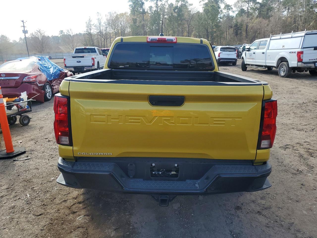 2023 Chevrolet Colorado - Фото 6