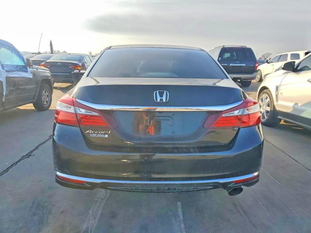 2016 Honda Accord Lx - Фото 6