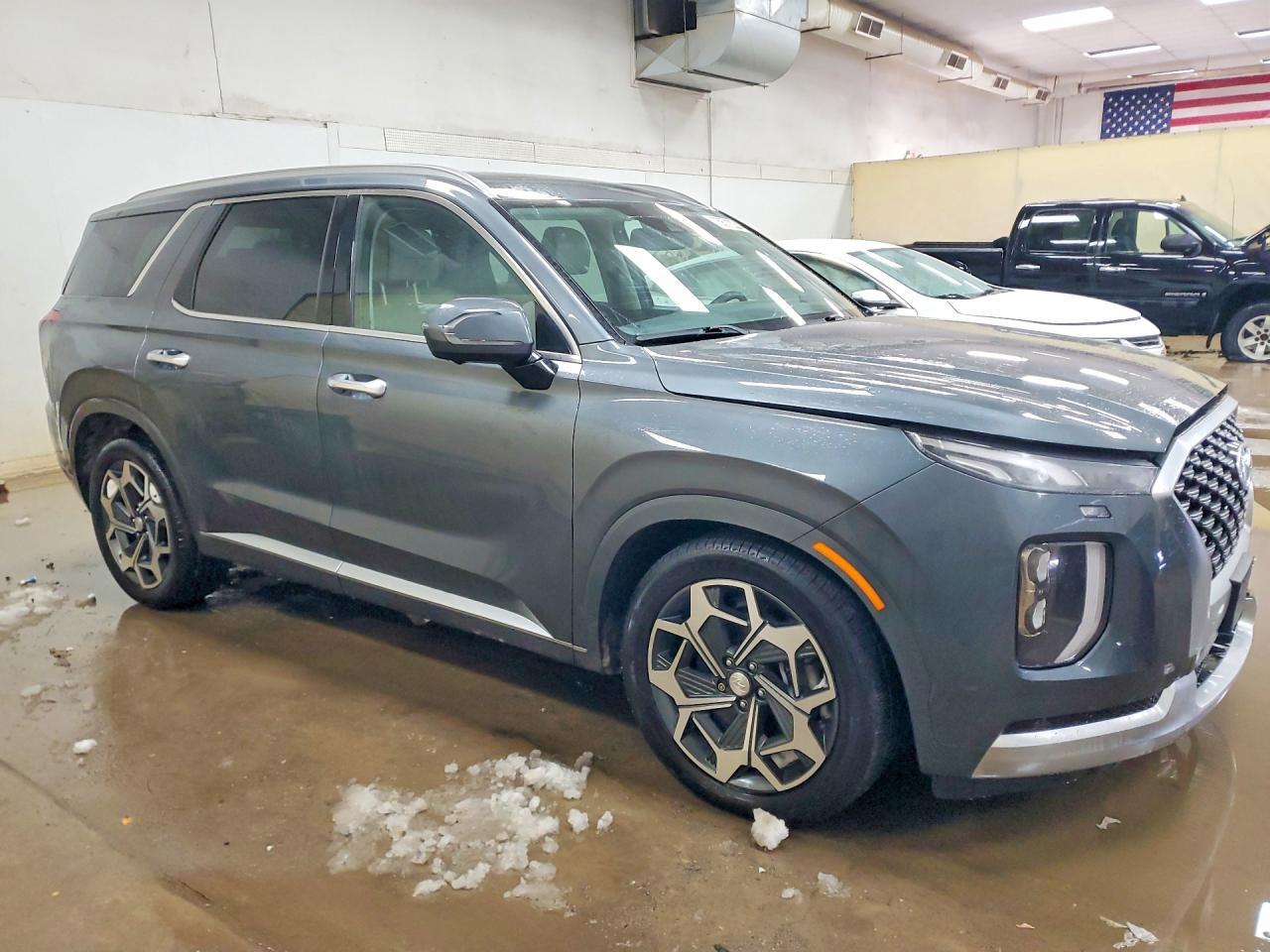 2021 Hyundai Palisade Limited - Image 4