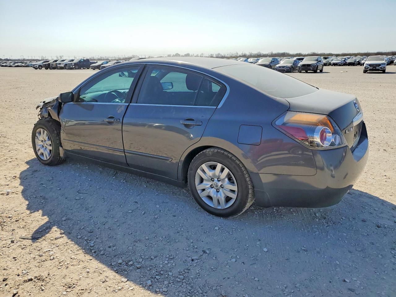 2012 Nissan Altima 2.5 - Image 2