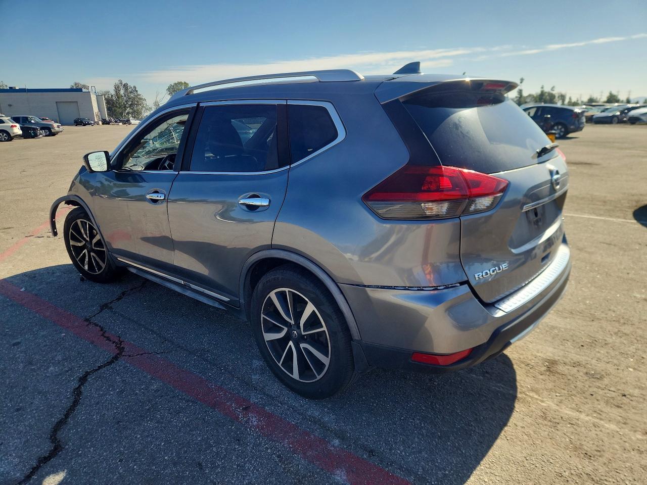 2018 Nissan Rogue S - Фото 2