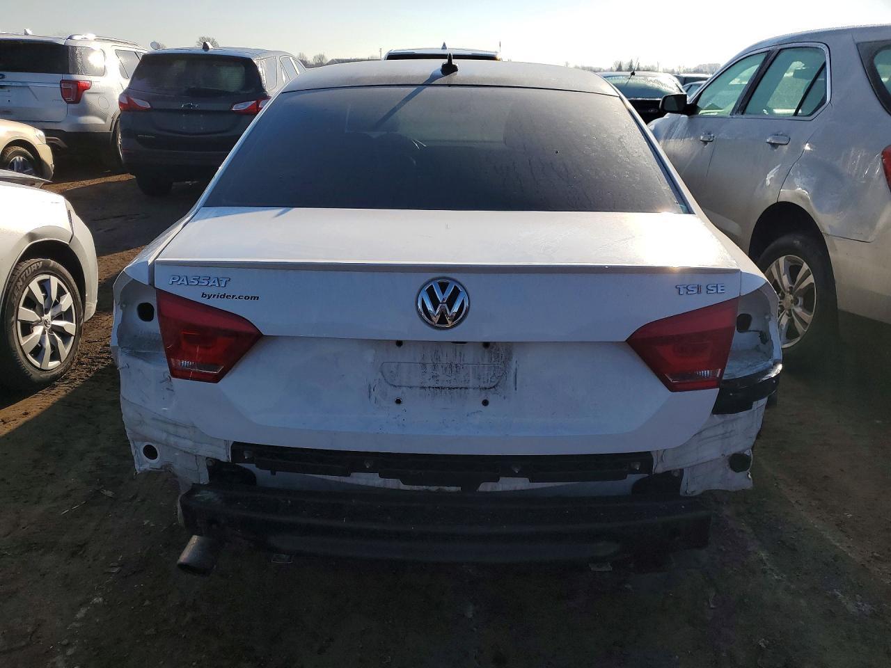 2015 Volkswagen Passat Se - Фото 6