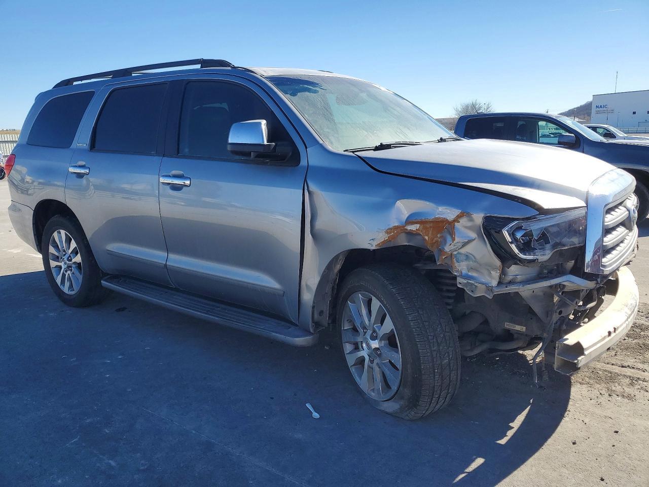 2013 Toyota Sequoia Limited - Image 4
