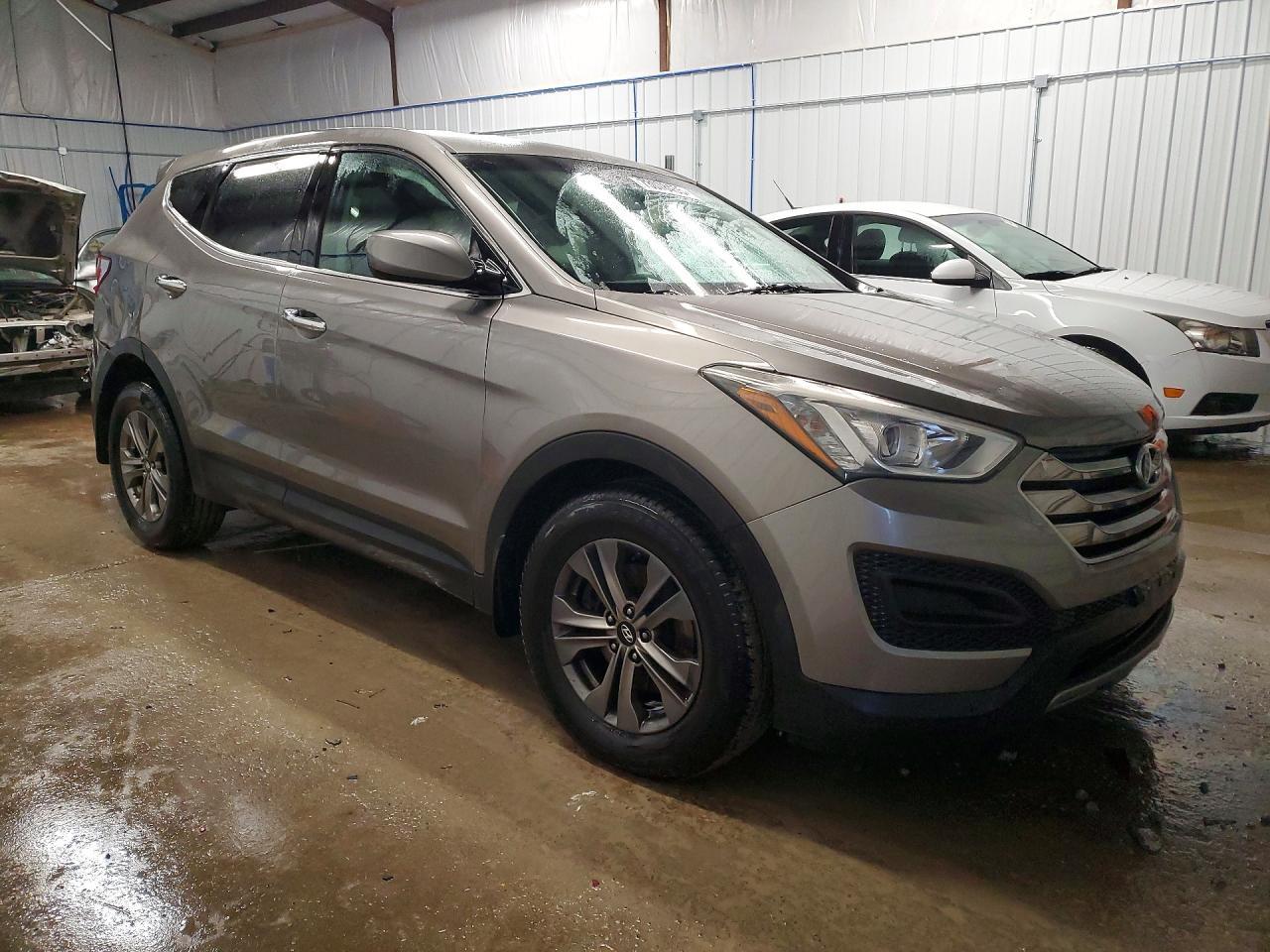 2016 Hyundai Santa Fe Sport - Image 4