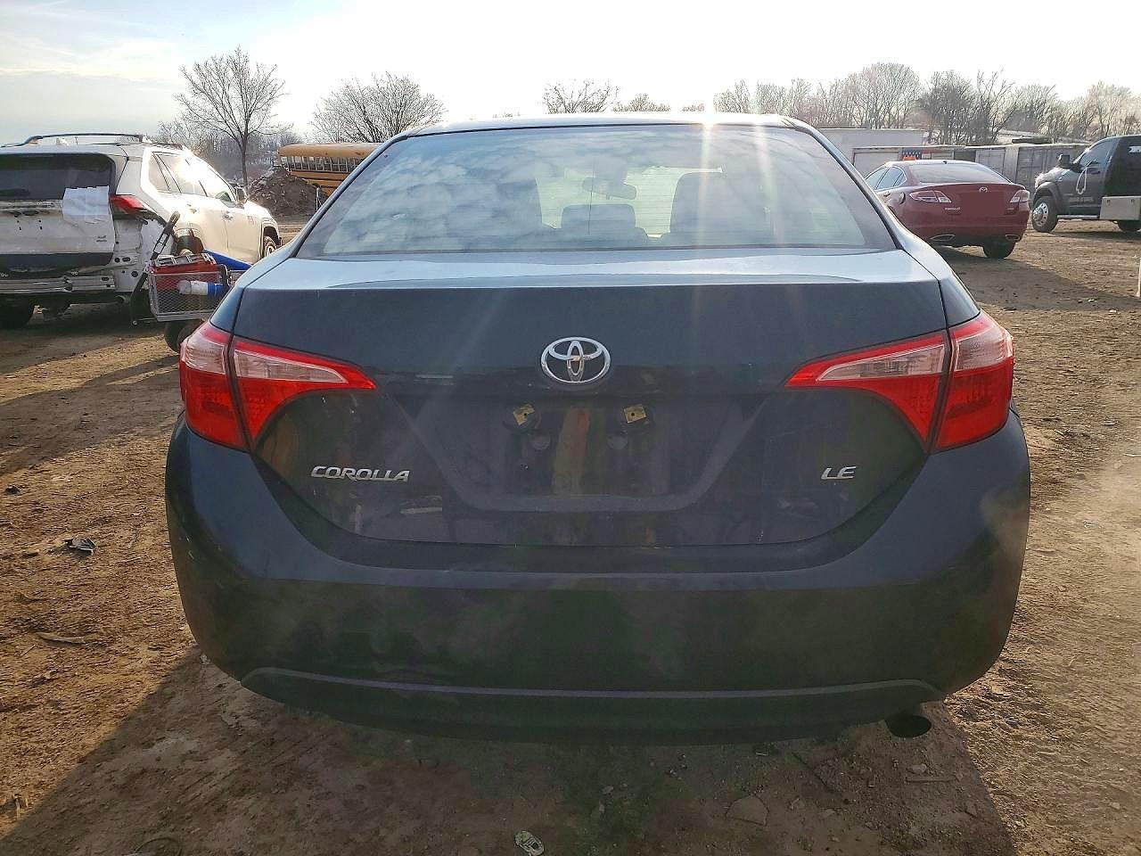 2017 Toyota Corolla L - Фото 6