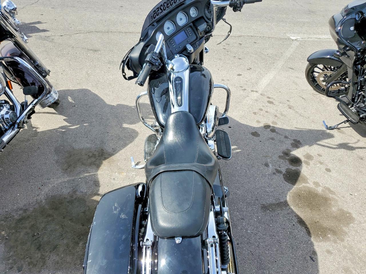 2017 Harley-Davidson Flhx Street Glide - Image 6