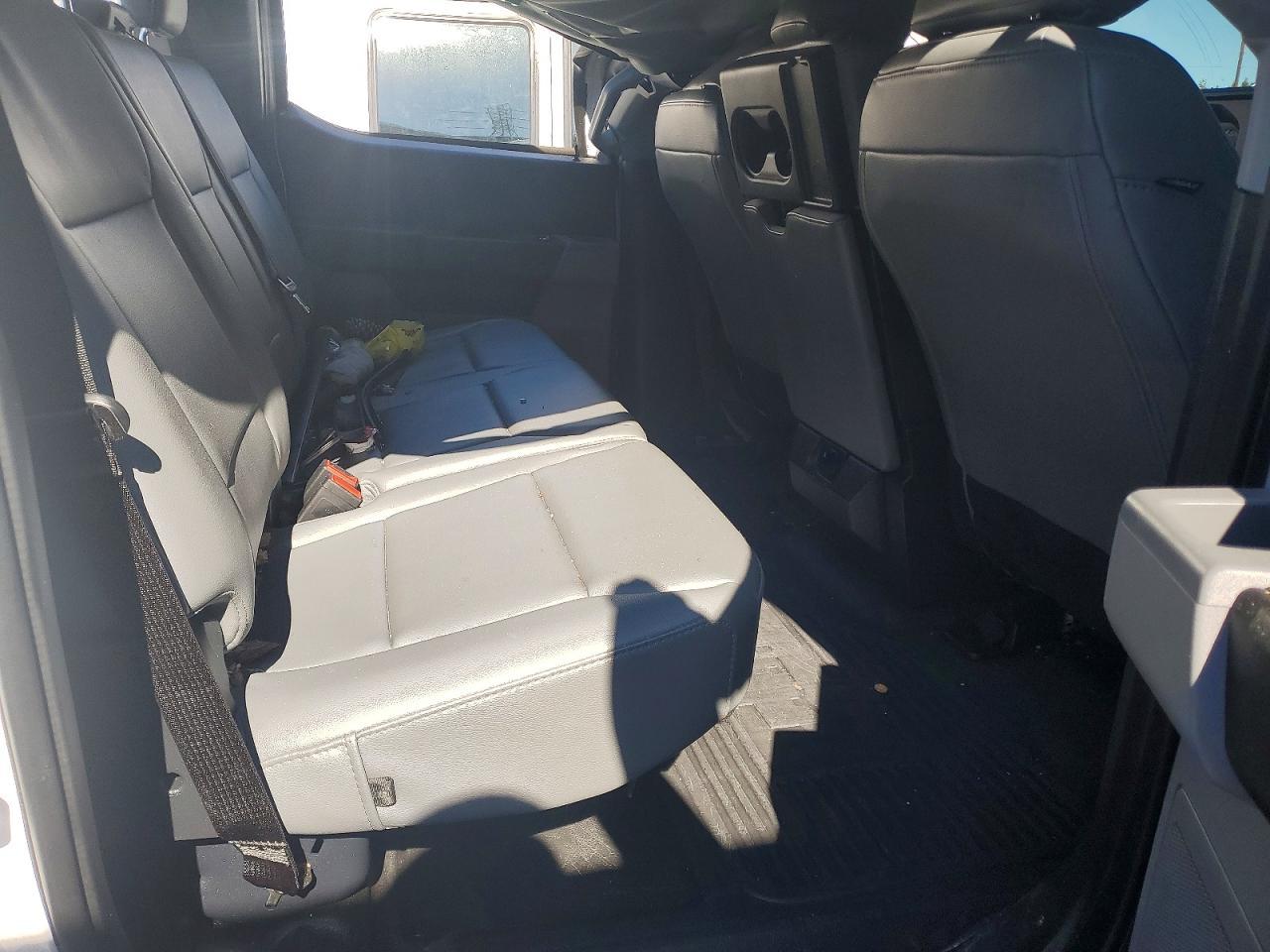 2024 Ford F350 Super Duty - Фото 6
