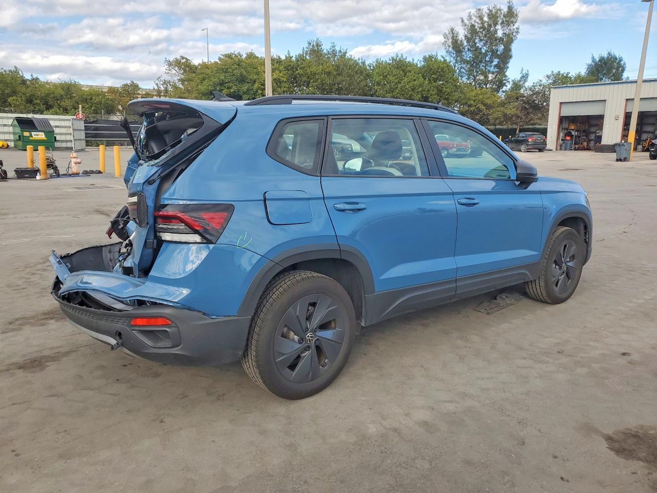 2025 Volkswagen Taos S - Image 3
