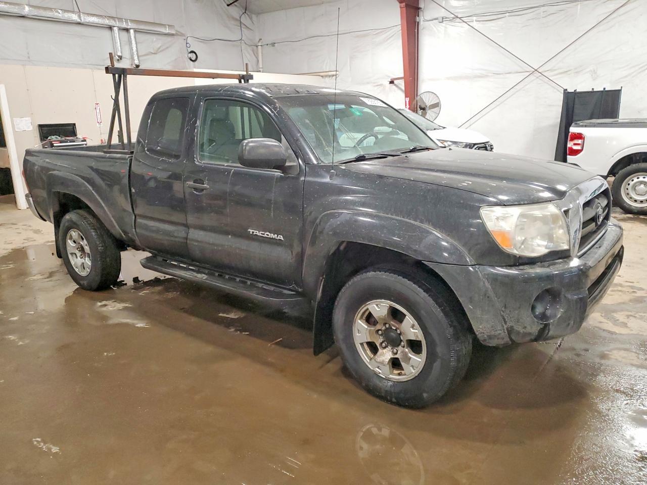 2006 Toyota Tacoma Access Cab - Image 4
