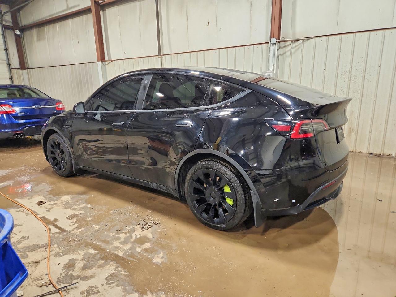 2021 Tesla Model Y - Фото 2