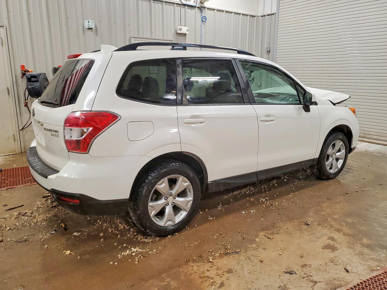 2016 Subaru Forester 2.5I Premium - Image 3