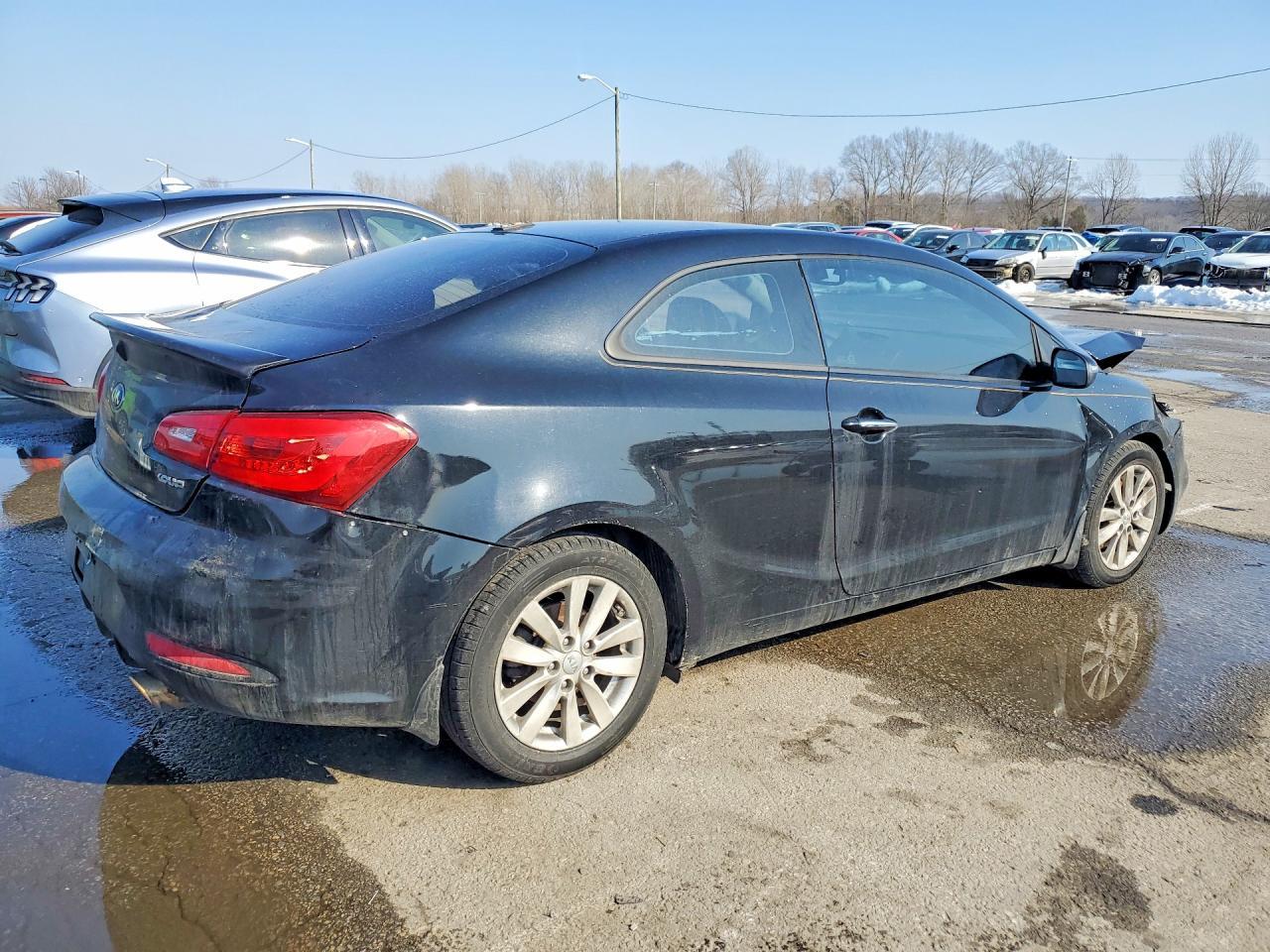 2015 Kia Forte - Фото 3