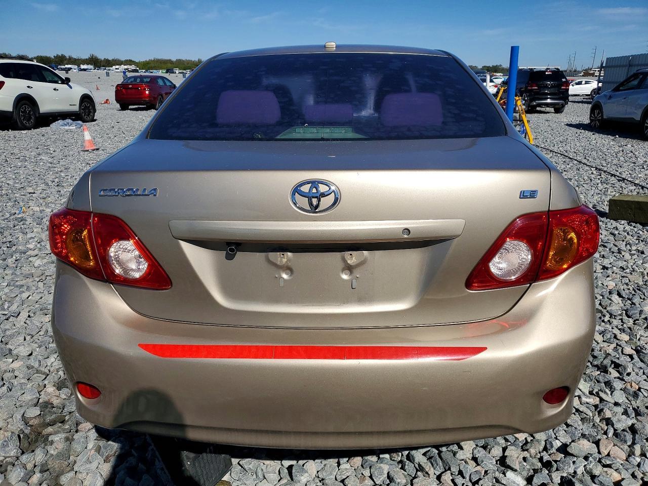 2010 Toyota Corolla Base - Фото 6