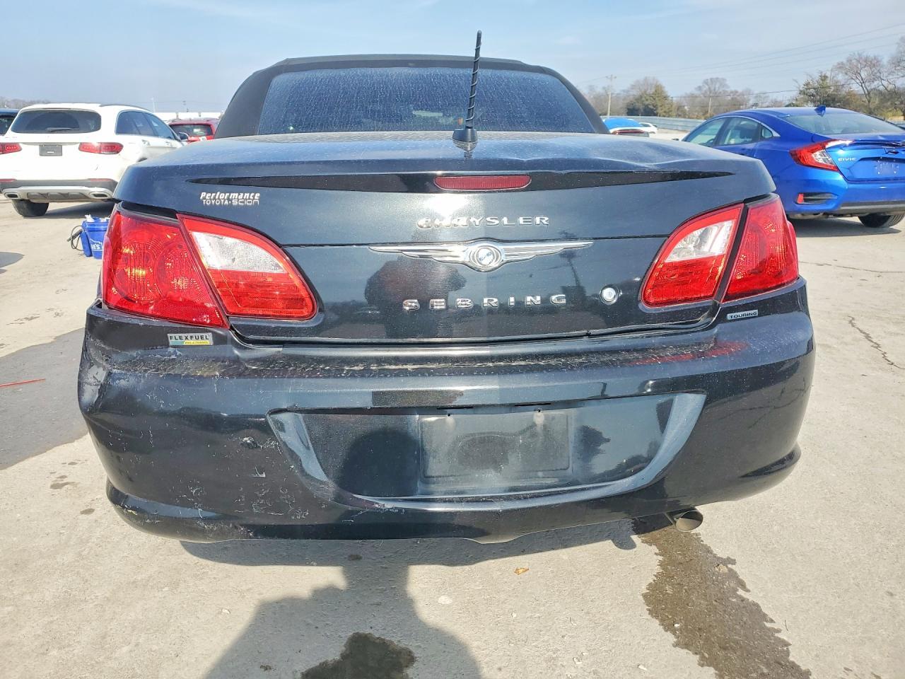2010 Chrysler Sebring Touring - Image 6