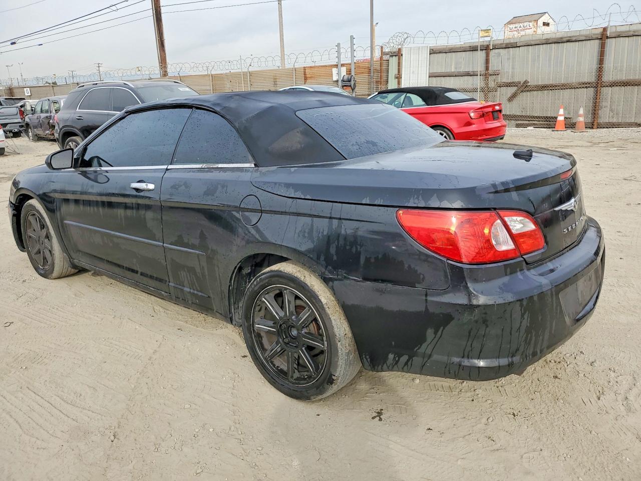 2008 Chrysler Sebring Limited - Image 2