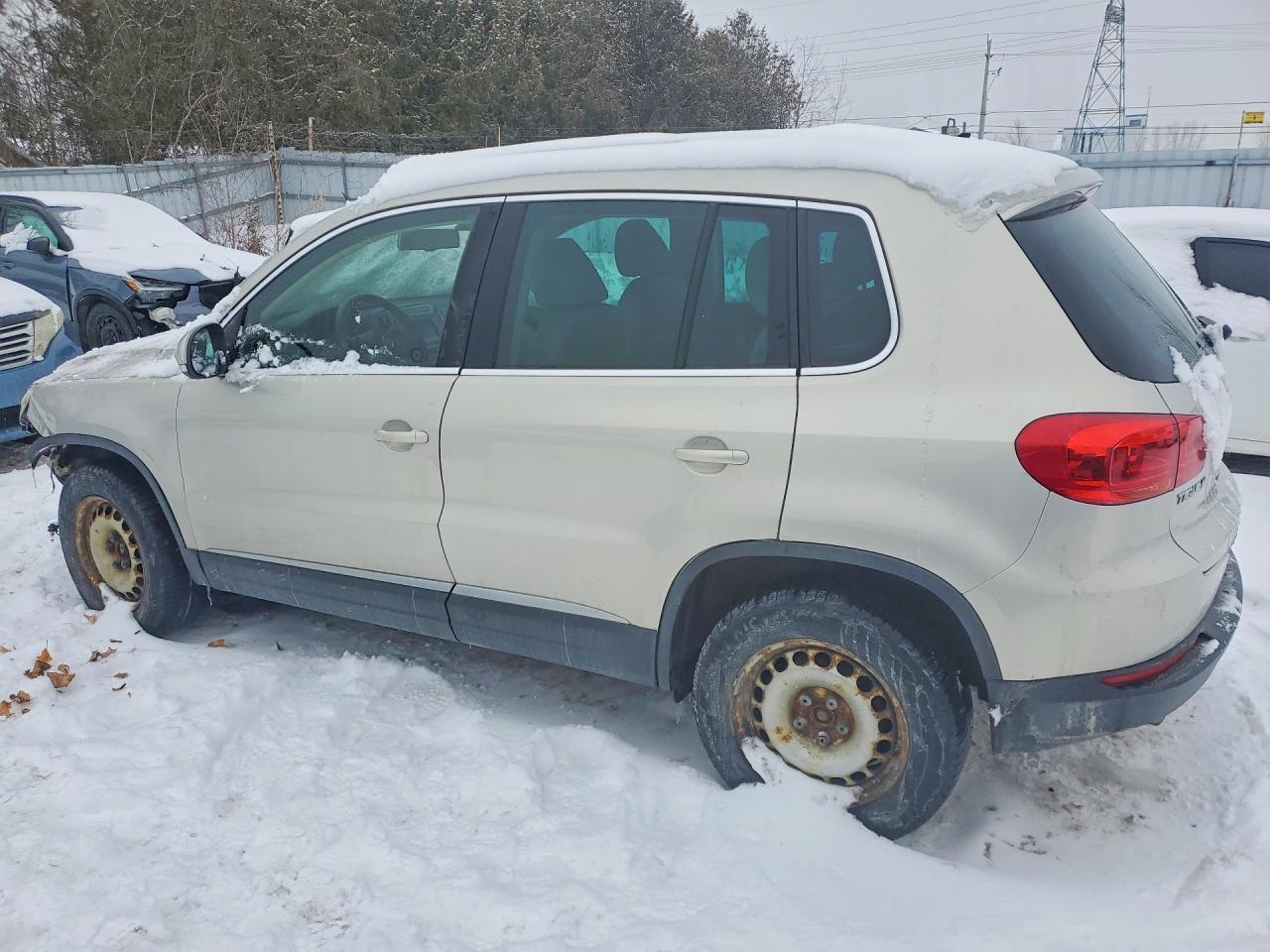 2014 Volkswagen Tiguan S - Image 2