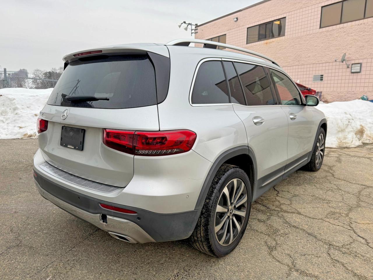 2022 Mercedes-Benz Glb 250 - Фото 4