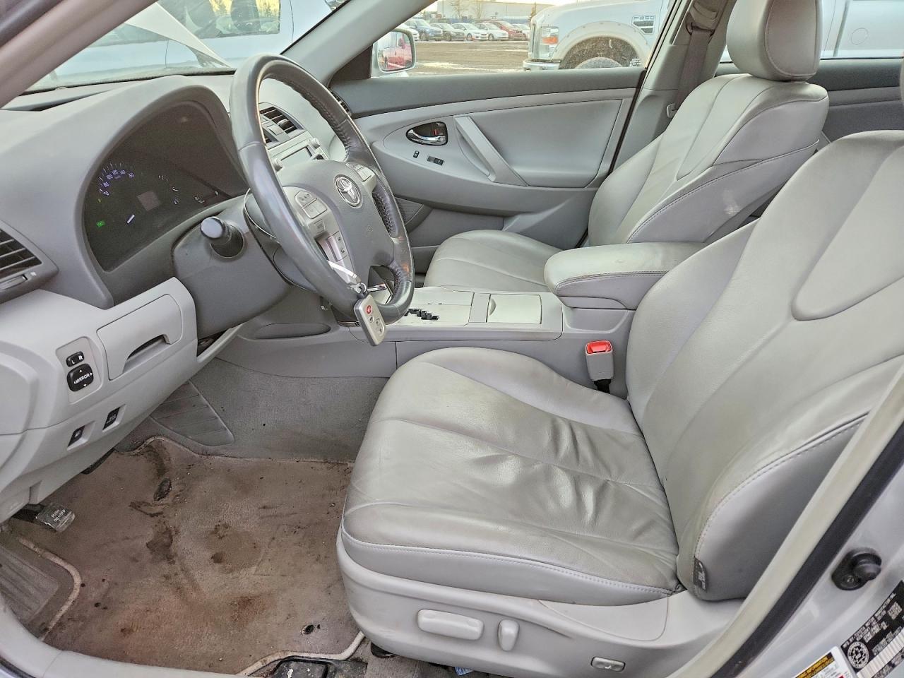 2010 Toyota Camry Hybrid 4Dr - Фото 7