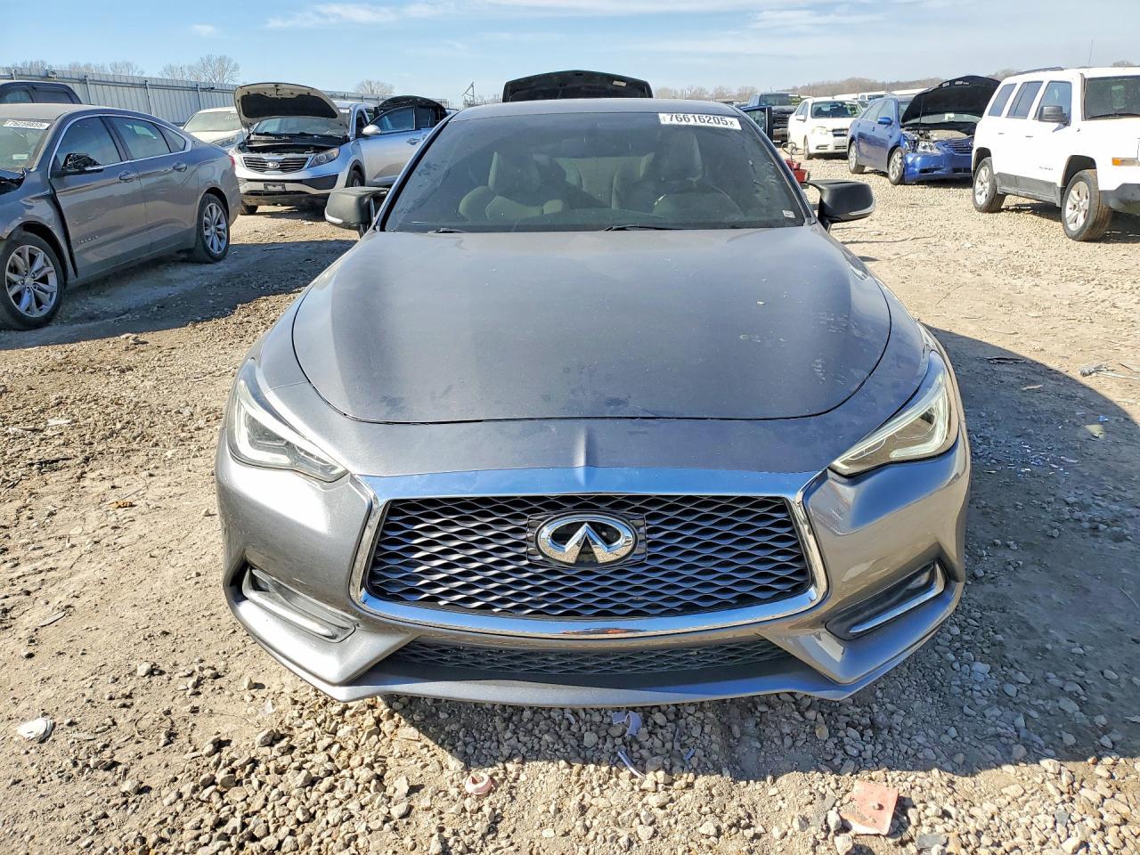 2017 Infiniti Q60 - Image 5
