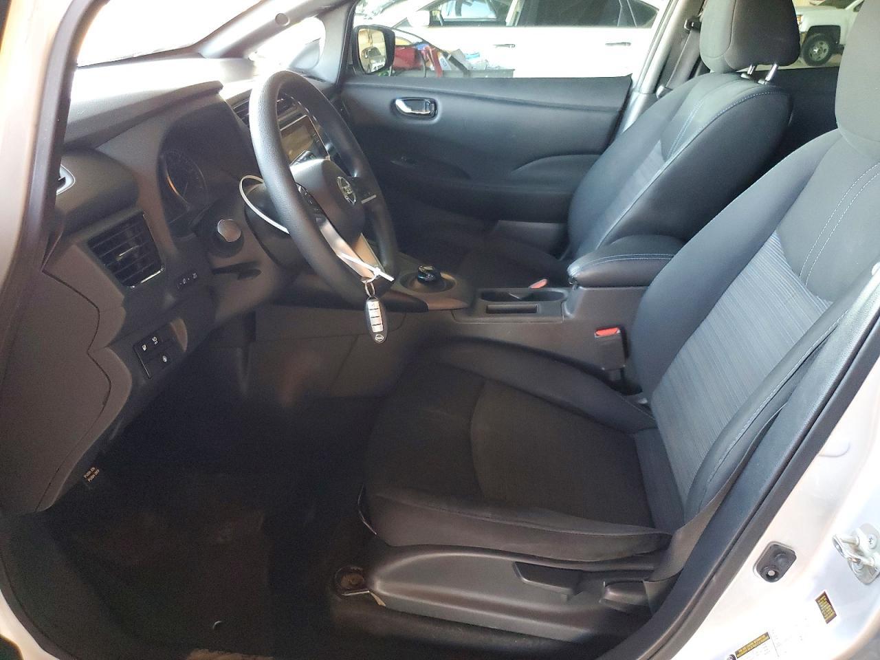 2022 Nissan Leaf S - Фото 7